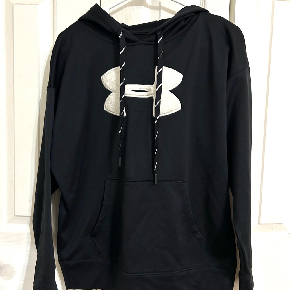 Under Armour Black Athletic Gear